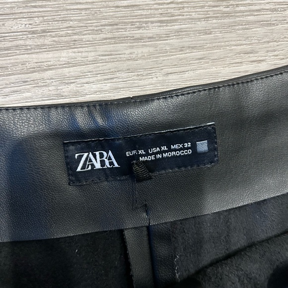 Zara Black Faux Leather High Waist Shorts Size XL - Picture 4 of 5